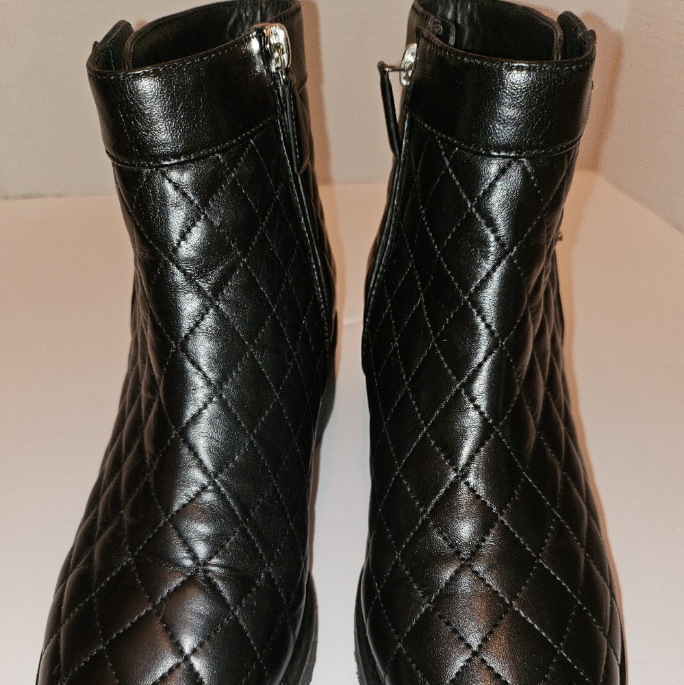 CHANEL Black Quilted Leather Ankle Booties With Iconic CC Turnlock. - Picture 11 of 15